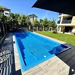 Moste 2 - Free Parking & Pool, Ev Station * リュブリャナ