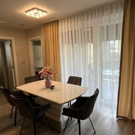 Apartment Moste 2 - Free Parking & Pool, Ev Station