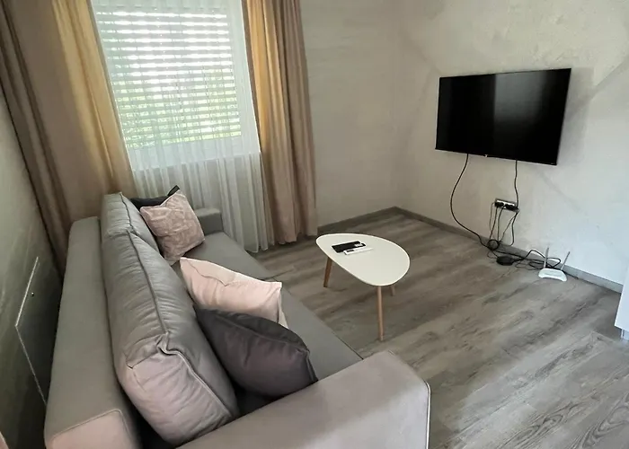 Moste 2 - Free Parking & Pool, Ev Station Διαμέρισμα *