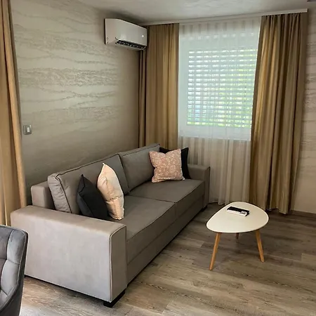 Moste 2 - Free Parking & Pool, Ev Station